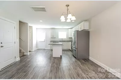 714 E Georgia Avenue, Bessemer City, NC 28016 - Photo 5