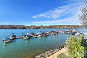 7332 Lake Front Dr, Charlotte, NC 28278 - Photo 3