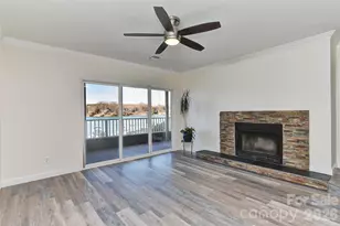 7332 Lake Front Dr, Charlotte, NC 28278 - Photo 11