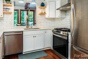 30 Falcon Wood Way, Hendersonville, NC 28739 - Photo 9