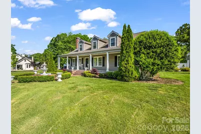 238 W Mountain Street, Rutherfordton, NC 28139 - Photo 1