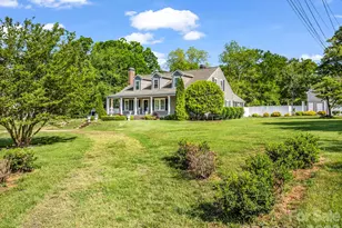 238 W Mountain St, Rutherfordton, NC 28139 - Photo 3