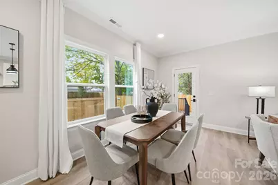 109 N Smallwood Place, Charlotte, NC 28216 - Photo 9