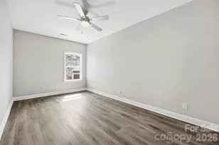 109 N Smallwood Pl, Charlotte, NC 28216 - Photo 19