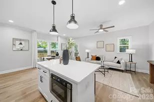 109 N Smallwood Pl, Charlotte, NC 28216 - Photo 17