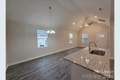 215 E Division Avenue, Salisbury, NC 28144 - Photo 3