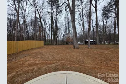 215 E Division Avenue, Salisbury, NC 28144 - Photo 17