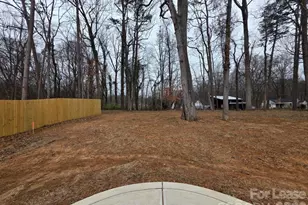 215 E Division Ave, Salisbury, NC 28144 - Photo 17