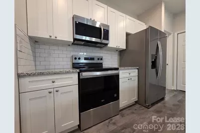 215 E Division Avenue, Salisbury, NC 28144 - Photo 5