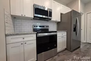 215 E Division Ave, Salisbury, NC 28144 - Photo 5