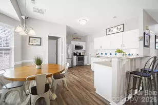 6904 Reedy Creek Rd, Charlotte, NC 28215 - Photo 13