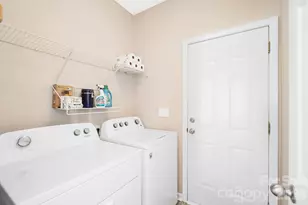 6904 Reedy Creek Rd, Charlotte, NC 28215 - Photo 21