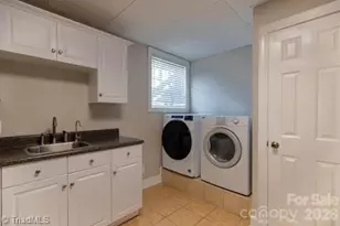 1405 Lyndhurst Dr, High Point, NC 27262 - Photo 35