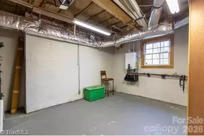 1405 Lyndhurst Drive, High Point, NC 27262 - Photo 37