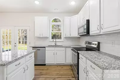 5652 Cambridge Bay Drive, Charlotte, NC 28269 - Photo 11