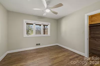 402 Pennton Avenue SW, Lenoir, NC 28645 - Photo 23