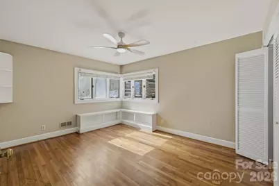 402 Pennton Avenue SW, Lenoir, NC 28645 - Photo 25