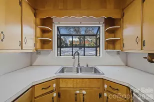 402 Pennton Ave SW, Lenoir, NC 28645 - Photo 15