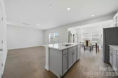 1302 31st Street NE, Conover, NC 28613 - Photo 11