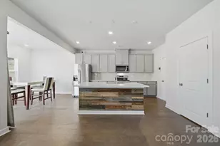 1302 31st St NE, Conover, NC 28613 - Photo 9