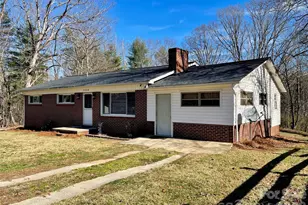 3988 Greenwood Dr, Lenoir, NC 28645 - Photo 3