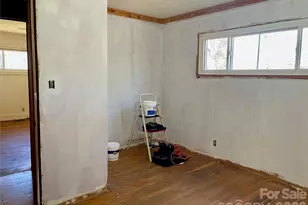 3988 Greenwood Dr, Lenoir, NC 28645 - Photo 23