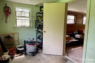 3988 Greenwood Dr, Lenoir, NC 28645 - Photo 35