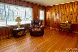 3988 Greenwood Dr, Lenoir, NC 28645 - Photo 5