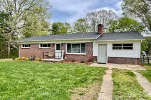 3988 Greenwood Dr, Lenoir, NC 28645 - Photo 1