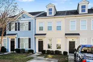 112 N Canyon Ridge Dr, Mount Holly, NC 28120 - Photo 1