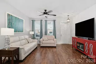 112 N Canyon Ridge Dr, Mount Holly, NC 28120 - Photo 3