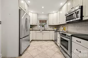 5011 Wedgewood Dr, Charlotte, NC 28210 - Photo 17