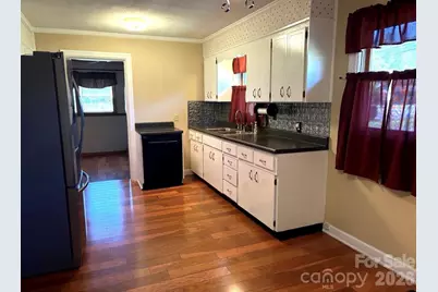 3253 US 70 Highway W, Marion, NC 28752 - Photo 11