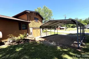 3253 US 70 Hwy W, Marion, NC 28752 - Photo 5