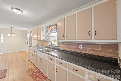 6264 US 221 Highway S, Marion, NC 28752 - Photo 21