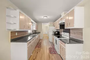 6264 US 221 Hwy S, Marion, NC 28752 - Photo 23