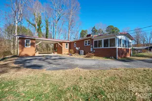 6264 US 221 Hwy S, Marion, NC 28752 - Photo 3