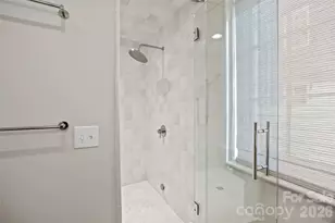 1320 Biltmore Dr, Charlotte, NC 28207 - Photo 27