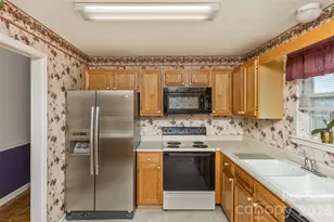 3305 Idle Hour Dr, Asheville, NC 28806 - Photo 7
