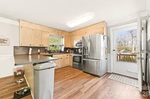 2526 Country Club Dr, Lancaster, SC 29720 - Photo 3