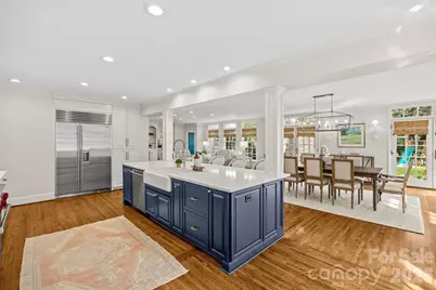 2521 Hampton Avenue, Charlotte, NC 28207 - Photo 9