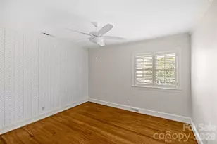 2521 Hampton Ave, Charlotte, NC 28207 - Photo 37