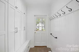 2521 Hampton Ave, Charlotte, NC 28207 - Photo 27