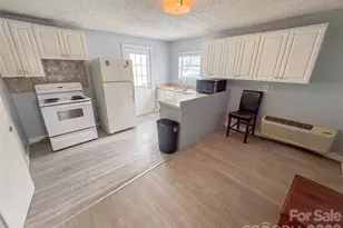 107 Drake St, Gastonia, NC 28052 - Photo 1