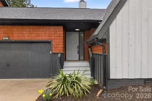 10054 Four Mile Crk Rd, Charlotte, NC 28277 - Photo 5