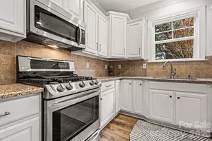 1022 Fleming Ln, Matthews, NC 28104 - Photo 11