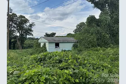 1523 Washington Lane, Catawba, NC 28609 - Photo 3