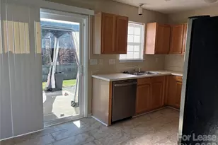 1641 Clooney Ln, Charlotte, NC 28262 - Photo 3