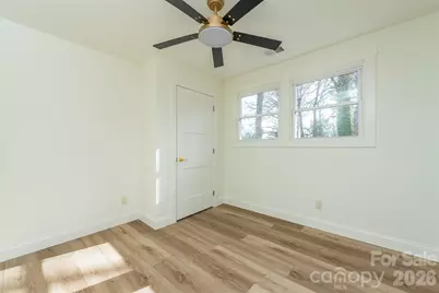 524 Pineland Road, Hendersonville, NC 28792 - Photo 23