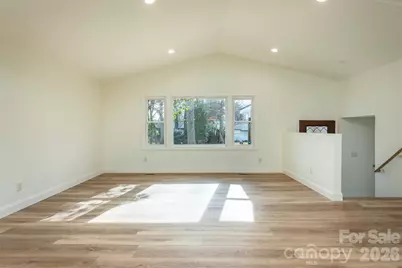 524 Pineland Road, Hendersonville, NC 28792 - Photo 5